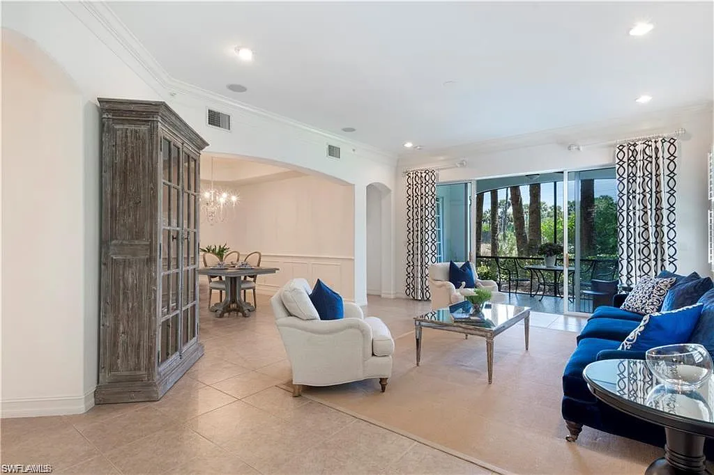 Building Photo - 2864 Tiburon Blvd E #101
