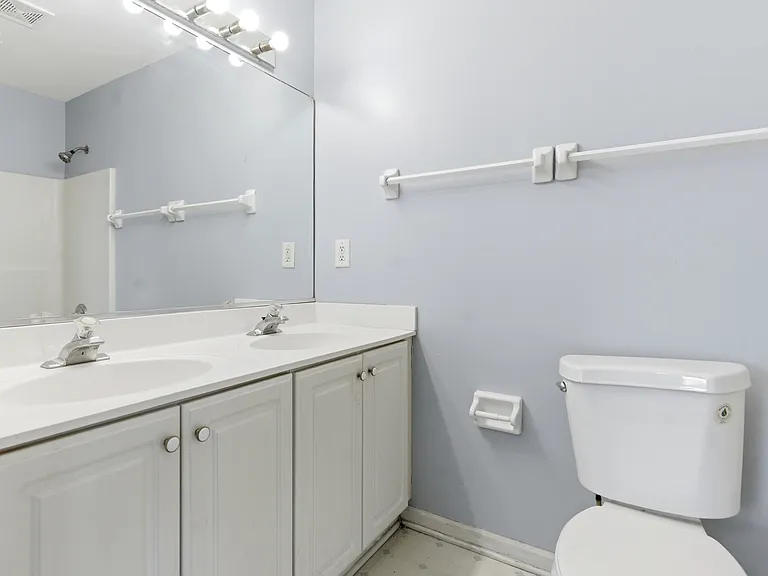 1824 Country Hills Dr #B — Photo 15
