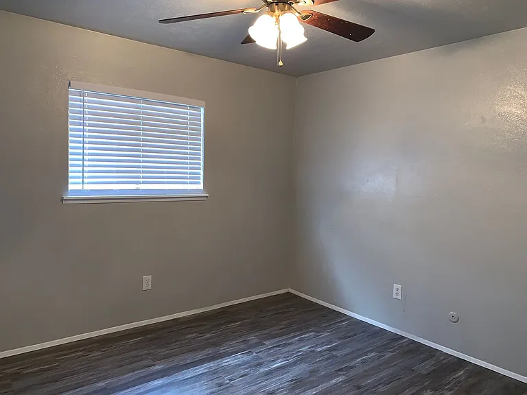 5260 Pruitt Dr — Photo 15