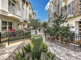 512 Laurel Park Dr, Sarasota, FL 34236