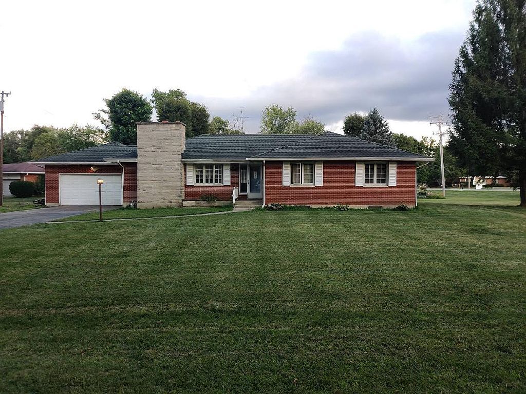 137 Woodland Dr - Property Image
