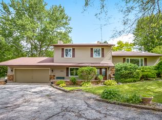 5010 Hill Rd, Richmond, IL 60071