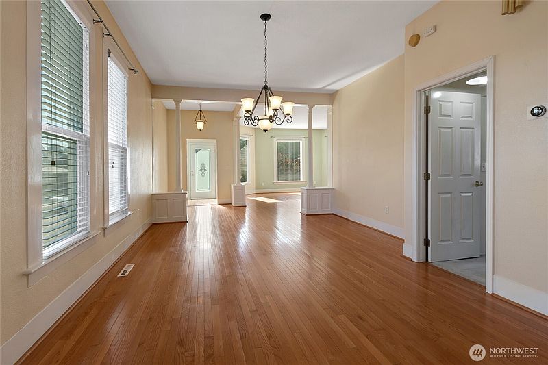 4th image of 4915 N 43rd Street