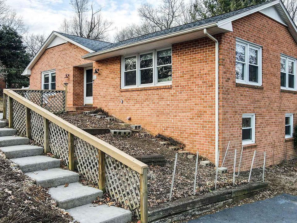 1st image of 803 Crestwood Dr