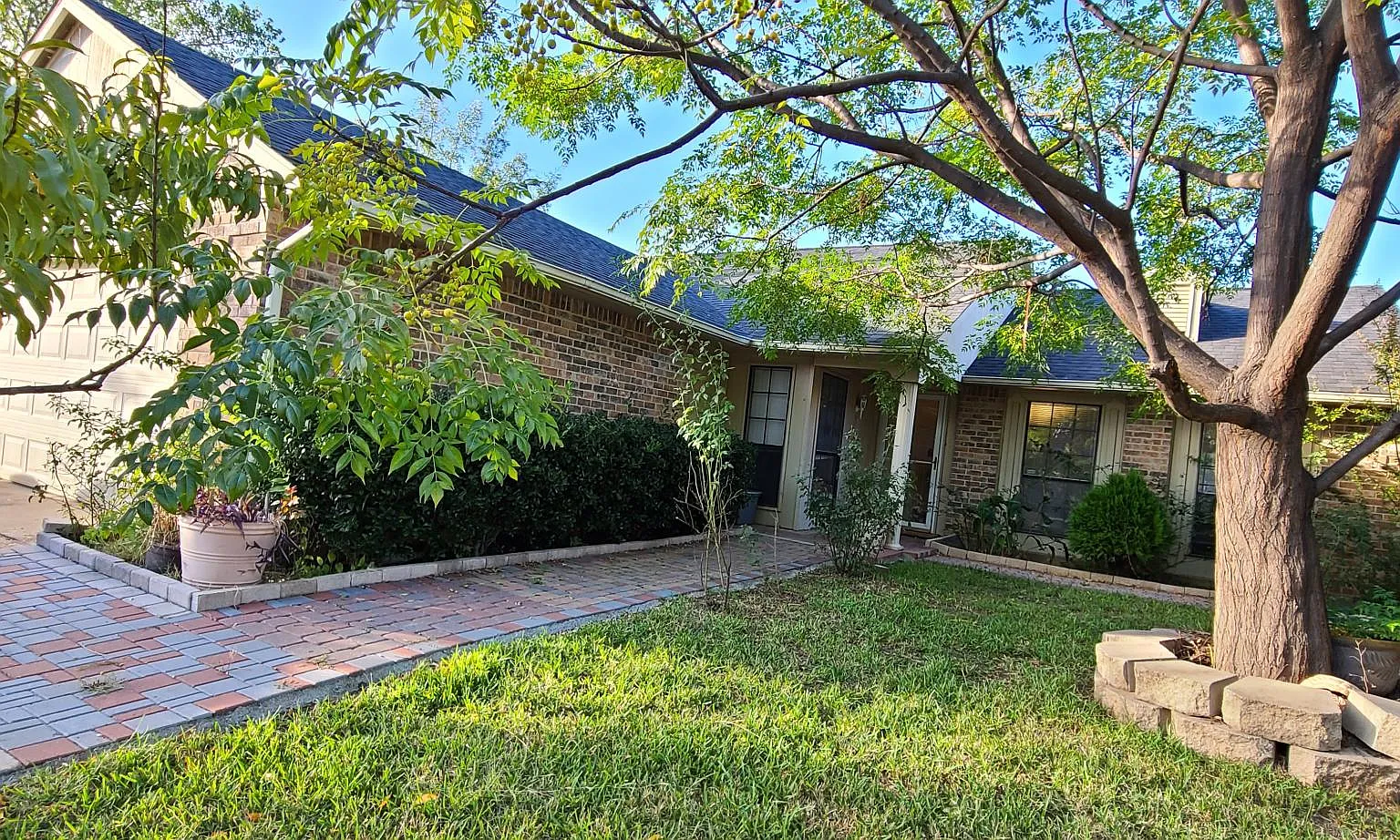 7913 Bermejo Rd — Photo 3