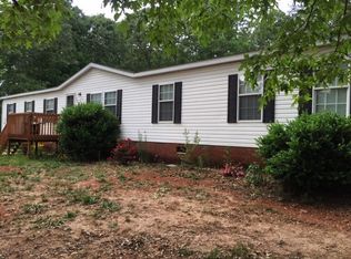 502 Sunshine Dr, Seneca, SC 29678