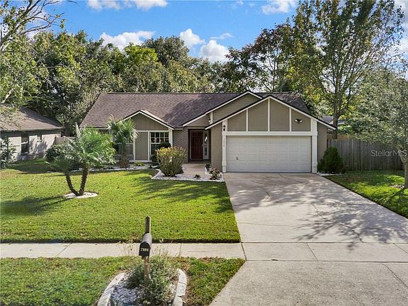 5th image of 7804 Hyacinth Dr