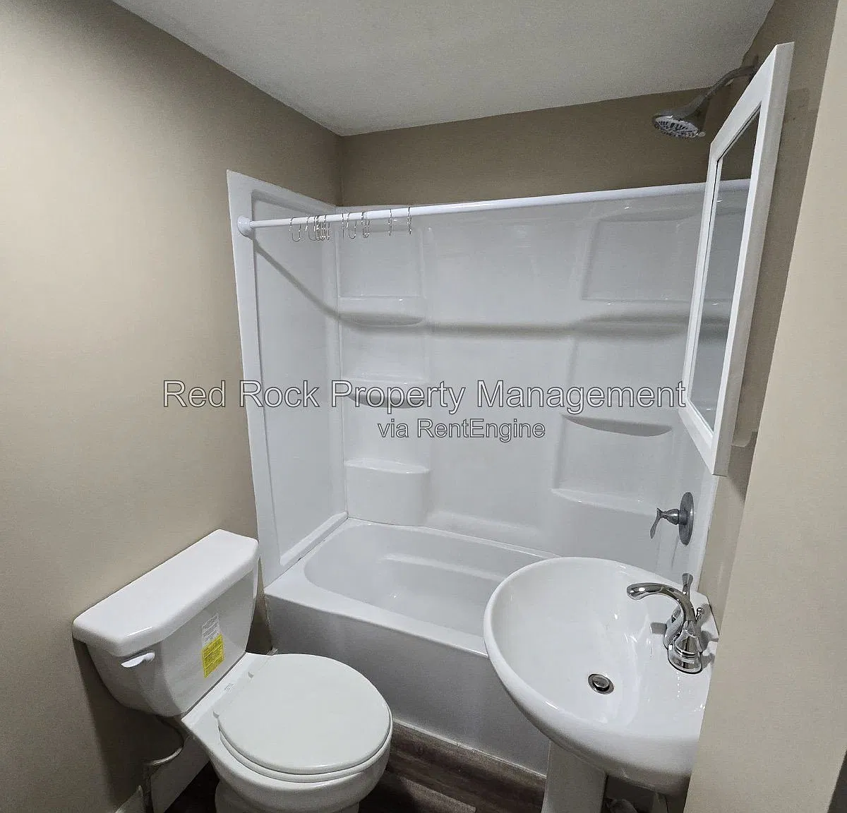 1 bed, 1.0 bath, $800 — Photo 1