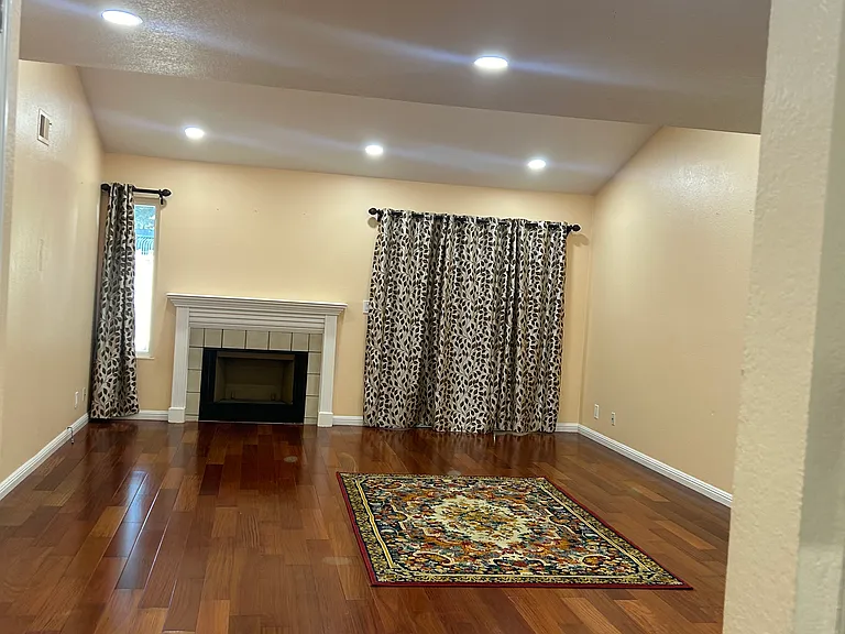 4806 Balthazar Ter — Photo 11