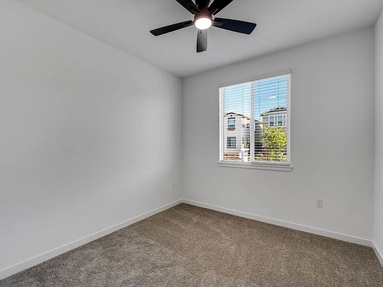 12628 Hereford Ave — Photo 38
