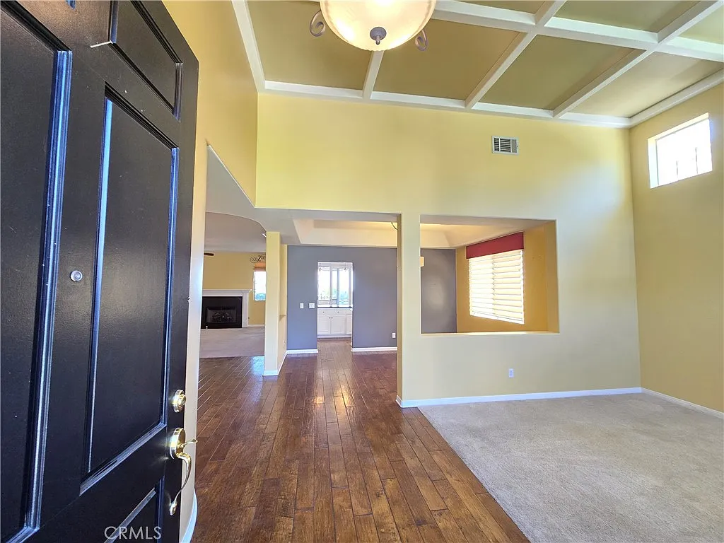 5 bed, 2864 sqft, $4,500 — Photo 4