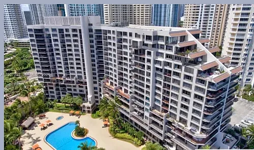 540 Brickell Key Dr Photo 1