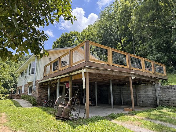 3rd image of 638 Mimosa Rd