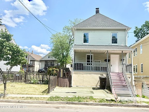 2nd image of 659 S 2nd Street