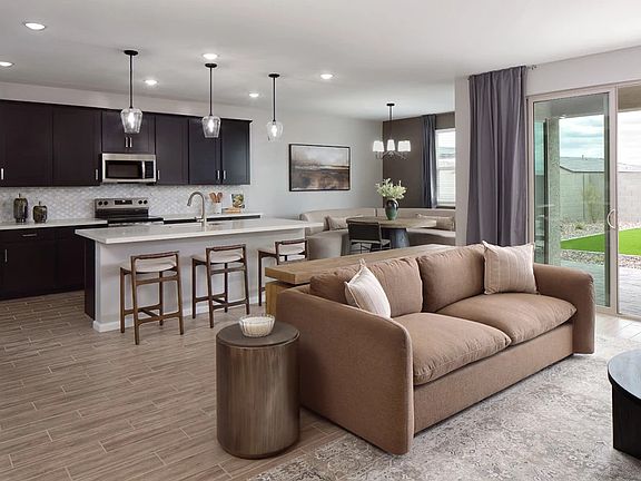 Wales Ranch - Jade Interior Image 2