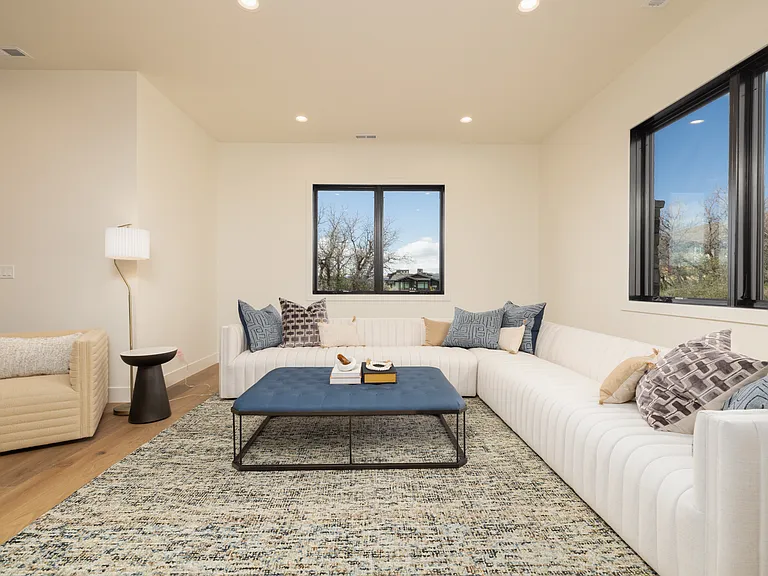 1285 Lasso Trl — Photo 54