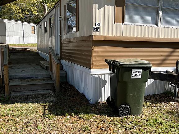 3rd image of 104 Stacey Tucker Cir