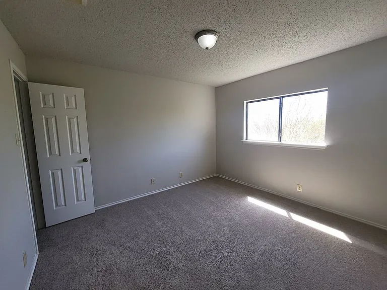 6110 Candletree — Photo 11