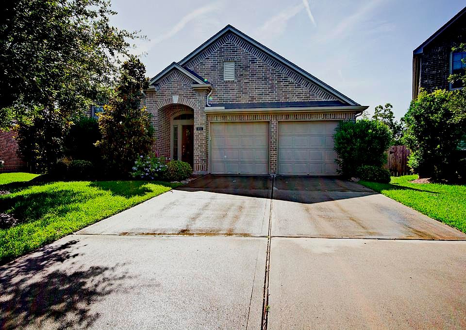 1st image of 856 Skyspring Ln