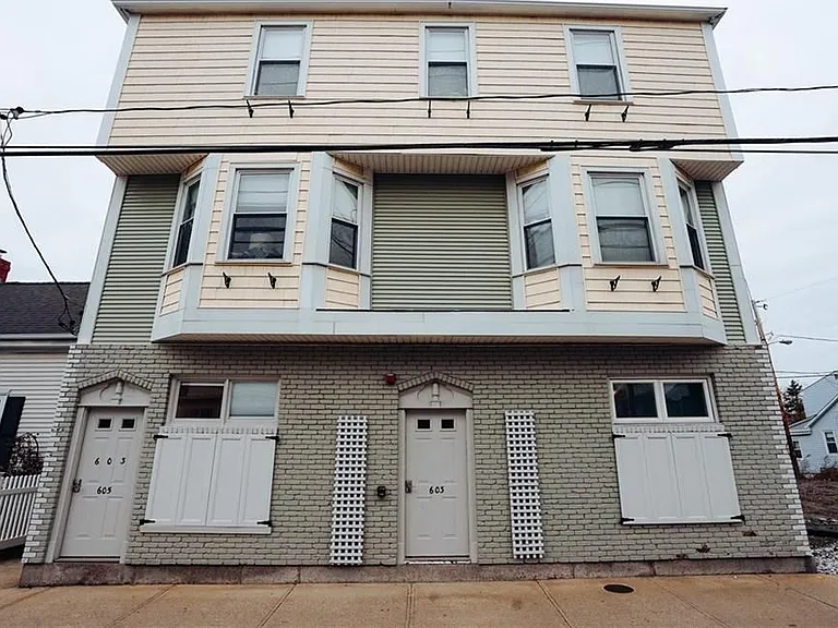 603 Thames St #1 — Photo 2