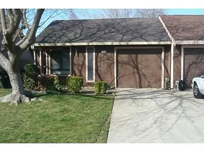 7664 Harvest Woods Dr photo 1