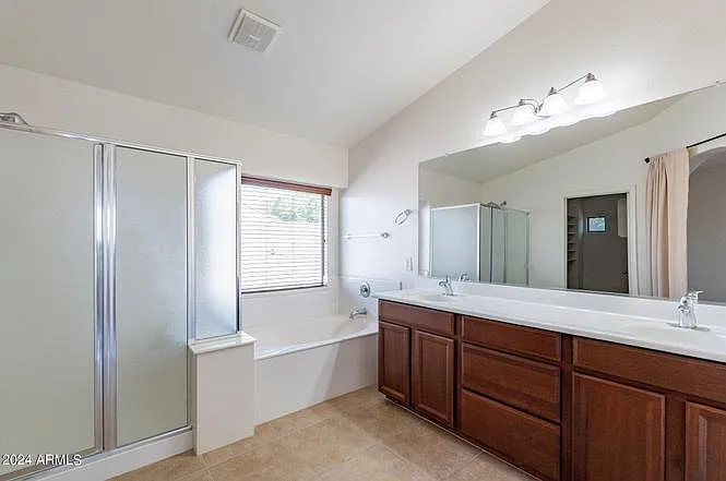 1405 E Baker Dr — Photo 24