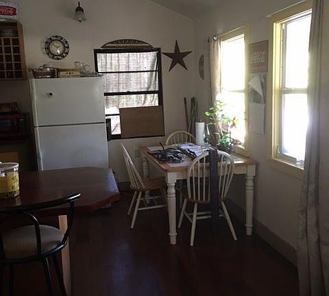 5th image of 127 Saint Johns Dr