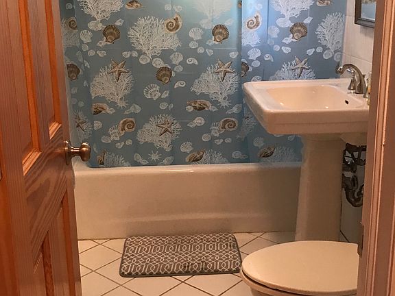 5th image of 2256 80th St APT 2B