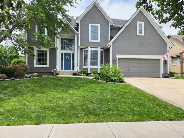 5320 Round Prairie St, Shawnee, KS 66226