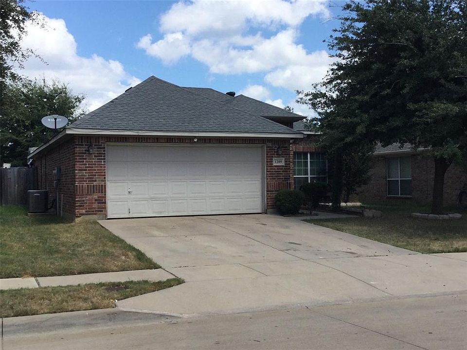 1st image of 1209 Brownford Dr