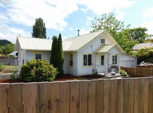 2524 Maple St, Myrtle Point, OR 97458