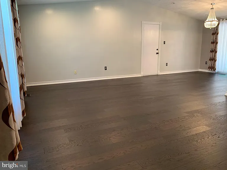 20328 Watkins Meadow Dr — Photo 5