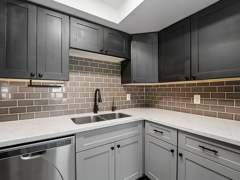 2040 S Longmore #47 — Photo 12
