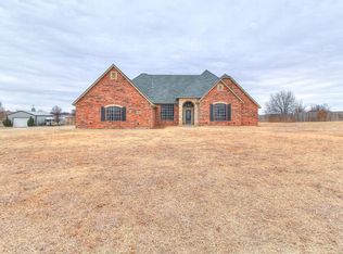 1214 Rocky Top Cir, Piedmont, OK 73078