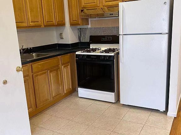 3rd image of 8612 Bay 16th St Fl 2