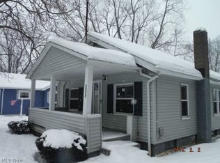 3039 Dellwood Rd, Akron, OH 44312