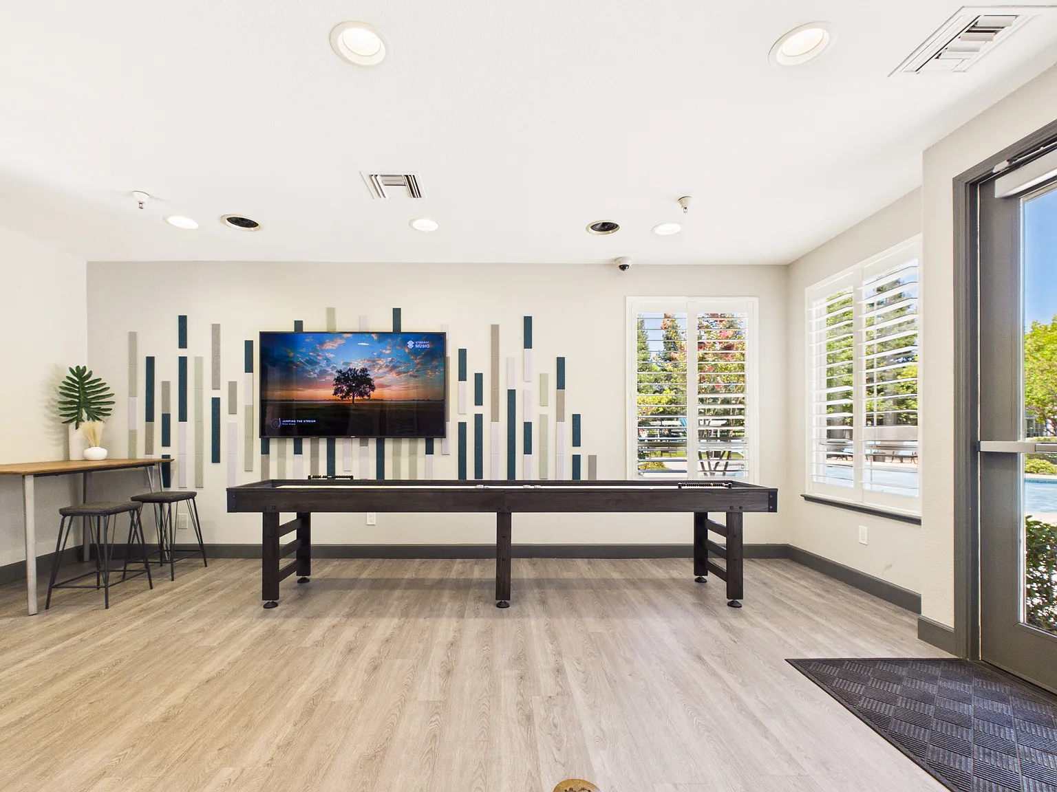 Irongate Apartment Homes — Photo 4