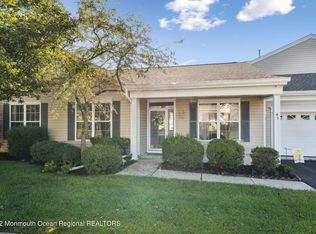 43 Greylawn Dr, Lakewood, NJ 08701