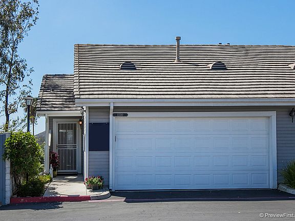 3rd image of 13310 Carriage Heights Cir