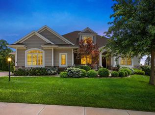 713 Sherwood Dr, Iowa City, IA 52245