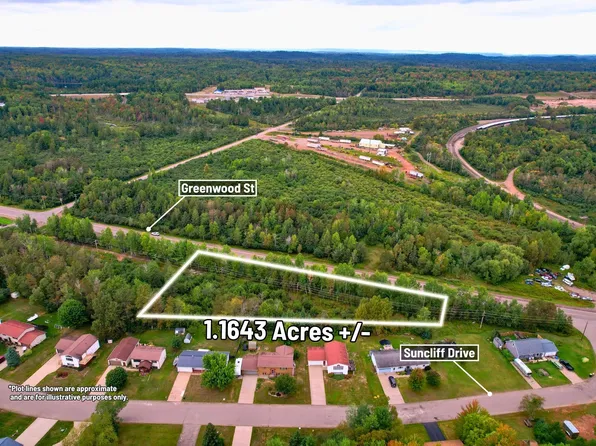 1059 Greenwood St, Ishpeming, MI 49849