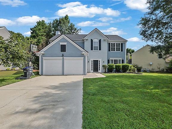 2nd image of 552 Glen Level Cir
