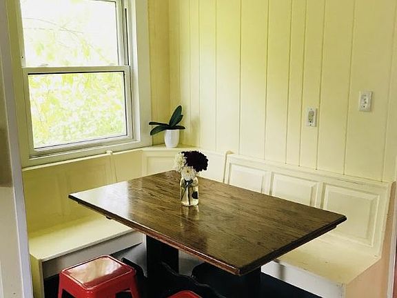 Cozy kitchen nook