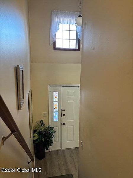 2nd image of 515 Elk Circle