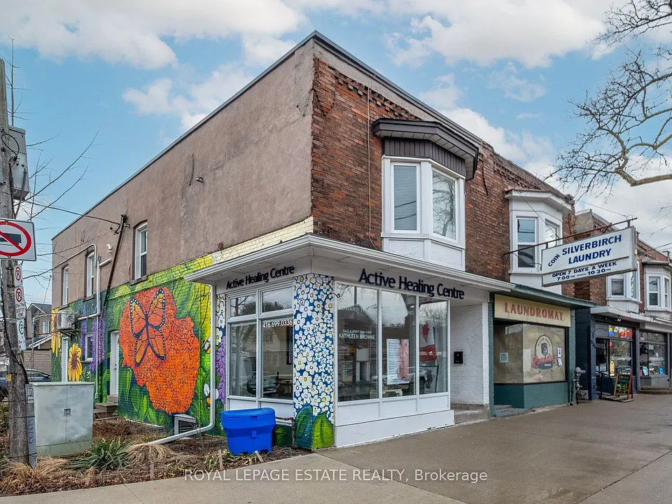 322 Silver Birch Ave #UPPER