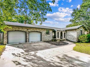 3 Frontier Ln, Rose Hill, KS 67133