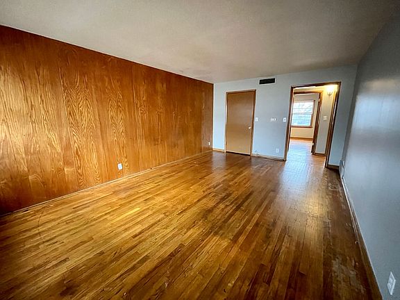 2nd image of 1101 N 48th Ave #111118