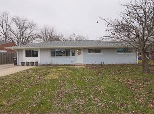 4682 Richwood Dr, Dayton, OH 45439