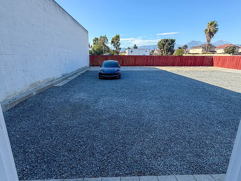 119 E Phillips Blvd — Photo 11