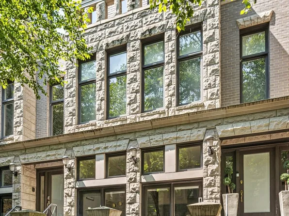 930 N Clark St Unit C, Chicago, IL 60610